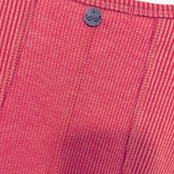 Prana Womens Remi Waffle Knit Thermal Athletic Outdoor Pullover Rhubarb L - Picture 14 of 15